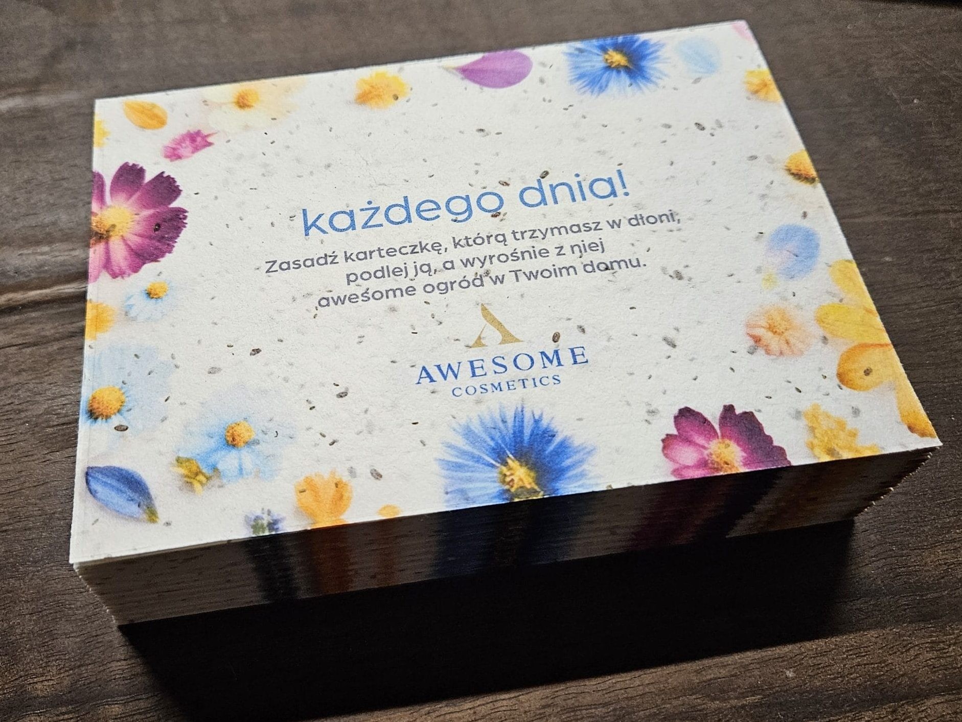 A6-Karten mit Blumendruck für Awesome Cosmetics auf Samenpapier
